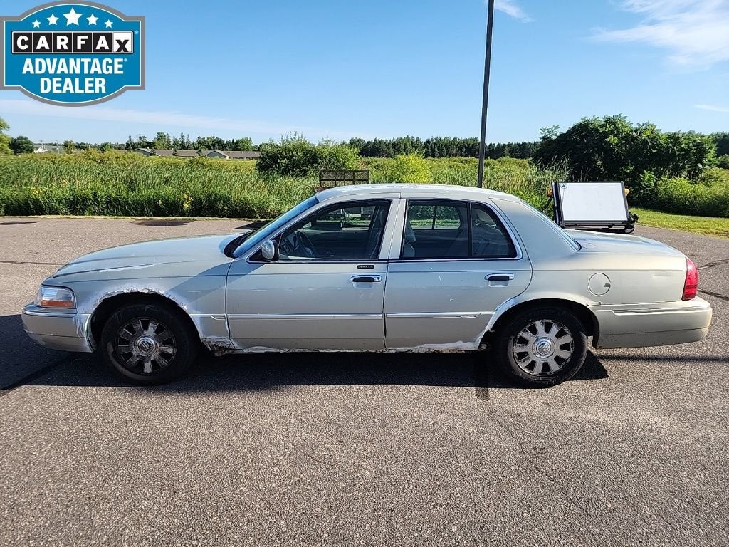 mercury grand marquis 2005 2MEFM75WX5X649736 image mercury grand marquis 2005 2MEFM75WX5X649736 image